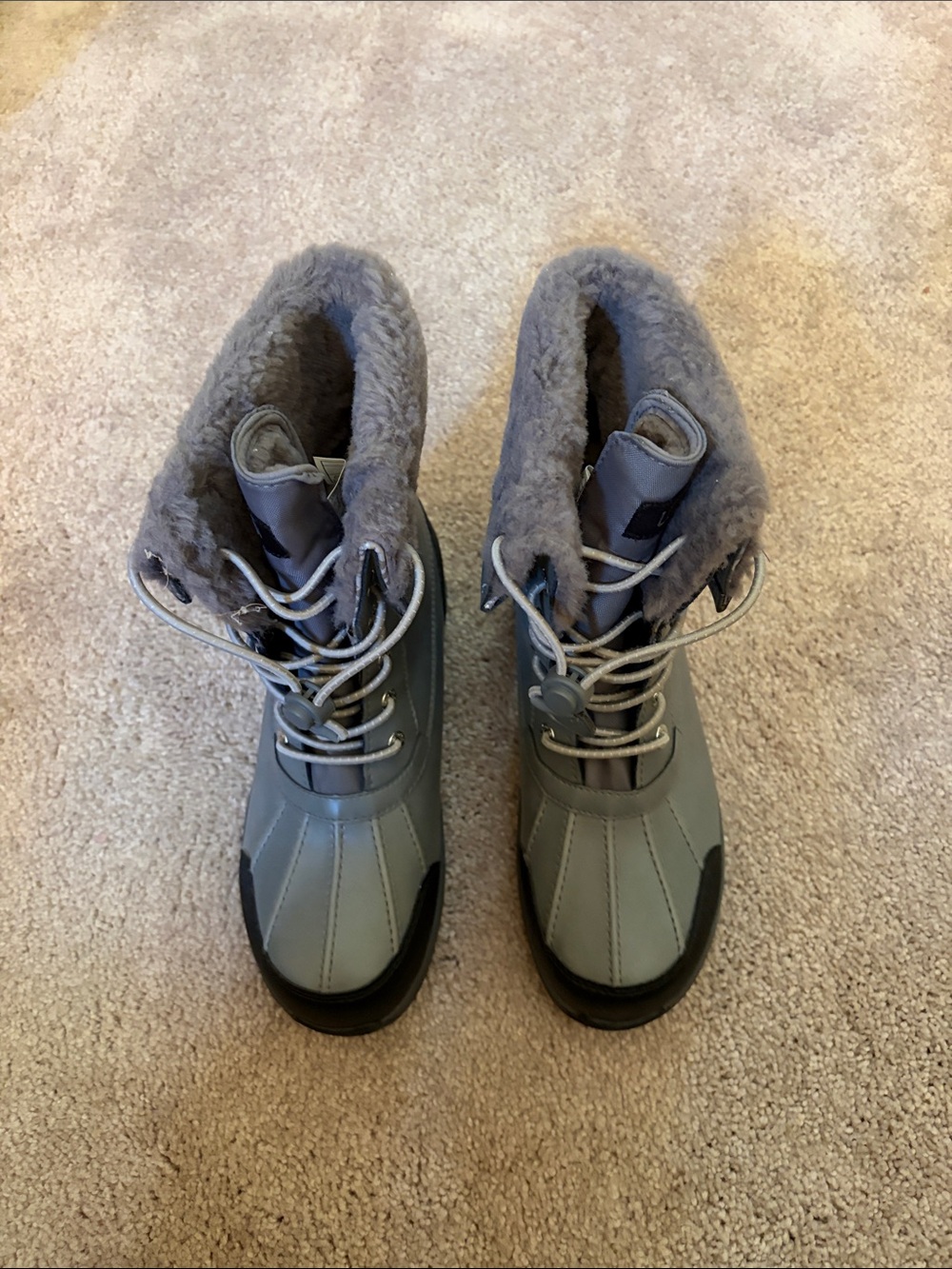 Ugg Women’s Gray Winter Faux-Fur Lined Snow Boots NEW size 6 - Picture 3 of 7